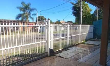 Casa com 2 quartos à venda na Quadra C Seis, 37, Guajuviras, Canoas