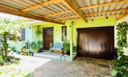 Casa com 2 quartos à venda na Das Grápias, 160, Igara, Canoas