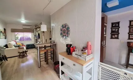 Casa em condomínio 2 dormitorios, sendo 1 suite bairro igara