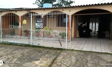Casa com 2 quartos à venda na Travessa Dez, 22, Guajuviras, Canoas