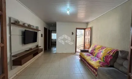 Casa à Venda - 3 Quartos  Bairro em Expansão Olaria Canoas