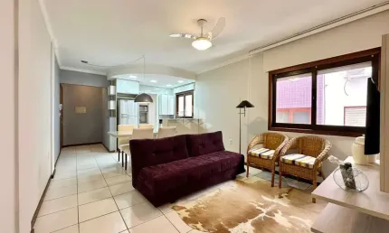 Apartamento 02 dormitórios, 1 suíte, living 02 ambientes, posição: leste x norte, centro, capão da canoa!