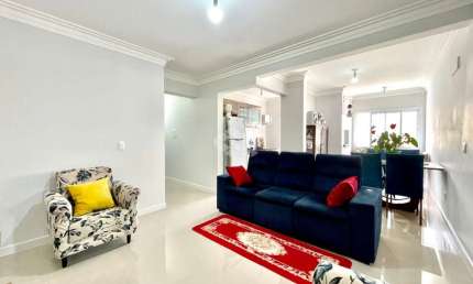 Apartamento de 2 dormitórios sendo 1 suíte no centro de Capão da Canoa!!