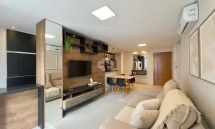 APARTAMENTO À VENDA NA NAVEGANTES COM SOL DA MANHÃ E VISTA LIBERADA!