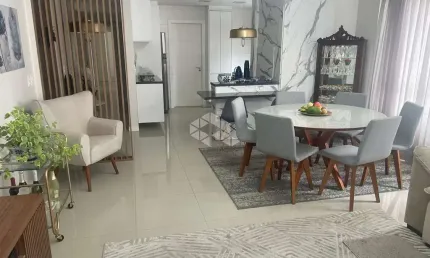 Amplo Apartamento Mobiliado e Decorado no Bairro Navegantes