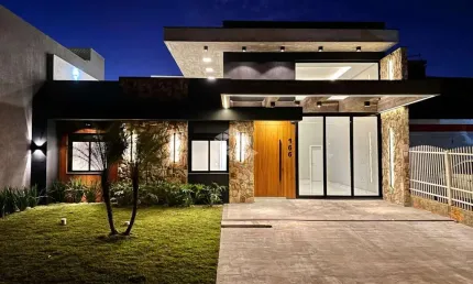 Casa Alto Padrão com 173,93 m²,  terraço, próximo ao Mar, Zona Nova Capão da Canoa!