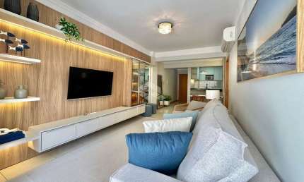 Apartamento com 2 dormitórios de frente, com terraço, mobiliado e decorado!!!