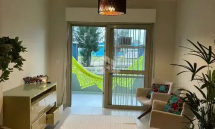 Apartamento térreo à venda com 3 dormitórios, 87m² privativos e vaga coberta