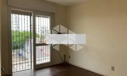Apartamento 1 dormitório co sacada bairro madianeira