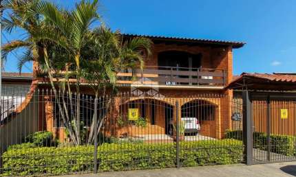 Casa com 6 quartos à venda na Avenida Sargento Manoel Raymundo Soares, 260, Jardim Carvalho, Porto Alegre