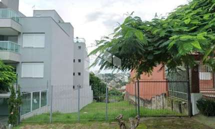 TERRENO À VENDA, NA RUA ESTÁCIO DE SÁ, BAIRRO CHÁCARA DAS PEDRAS