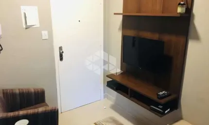 Apartamento 1 d. ref. e decorado na venâncio aires, cidade baixa.