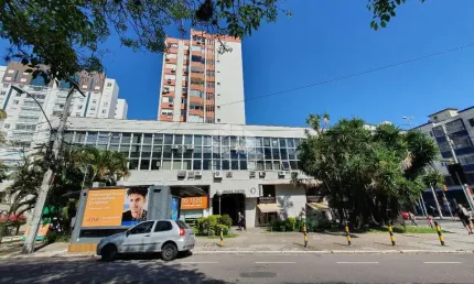 Sala comercial à venda na Avenida Cristóvão Colombo, 2185, Floresta, Porto Alegre