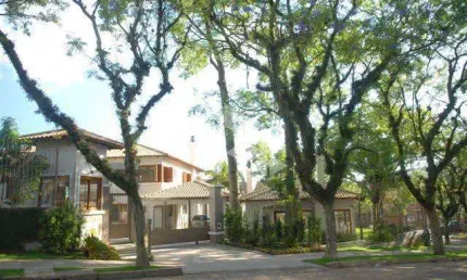 Casa com 3 quartos à venda na Rua Maracá, 240, Vila Assunção, Porto Alegre