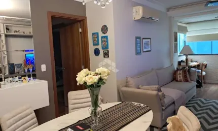 Impecável apartamento 2 dormitórios  com vaga   no centro histórico
