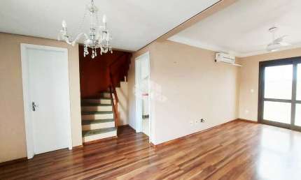 EXCELENTE CASA EM CONDOMÍNIO À VENDA, COM 2 DORMITÓRIOS E 1 VAGA DE GARAGEM, NO BAIRRO CAMAQUÂ