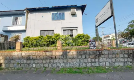 Casa à venda 03 Dormitórios  com 380m² de área privativa- Jardim Sabará