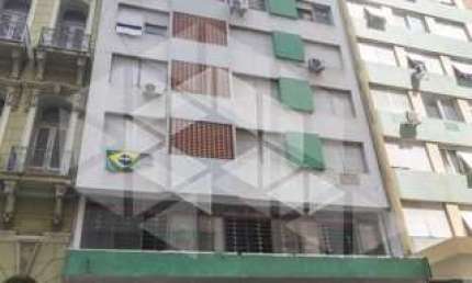 APARTAMENTO JK DESOCUPADO À VENDA NO CENTRO, EM ANDAR ALTO E COM SOL DA MANHÃ, PRÉDIO COM ELEVADOR
