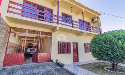 Bairro Vila Nova, dois apartamentos com entradas independentes