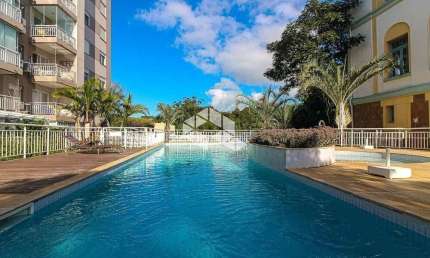 Apartamento 3 dormitórios com 1 suíte e 1 vaga de garagem no bairro Teresópolis em Porto Alegre/RS.