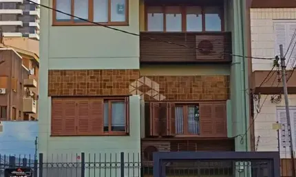 CASA 440M² EM PETRÓPOLIS PARA RESIDÊNCIA, COMÉRCIO OU MIXTO