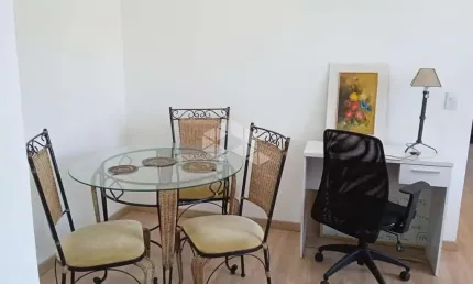 Apartamento Térreo de 02 dormitório com 01 vaga no Bairro Teresópolis;