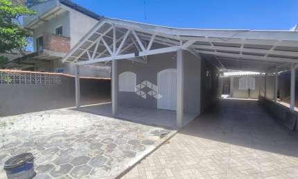 Pontal do Paraná 4 quartos e 2 banheiros para vender por R$ 350.000 no bairro Primavera,