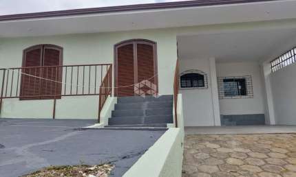 Casa com 3 quartos e 1 SUITE á venda por R$ 399.000,00 no bairro Osasco, Colombo-PR.