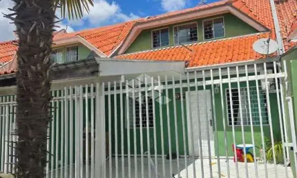 Sobrado com 3 quartos no Bairro Xaxim a venda por R$ 520.000,00