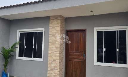 CASA COM 2 QUARTOS E 48M² A VENDA EM PARANAGUA POR R$ 235.000