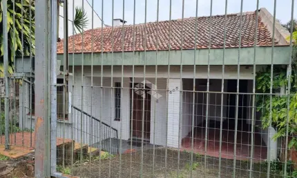 Casa com 3 quartos à venda na Rua Silvério Souto, 625, Teresópolis, Porto Alegre