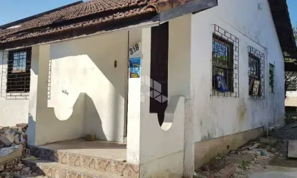 Terreno a venda com 11m de frente por 29 m de fundos no bairro cavalhada