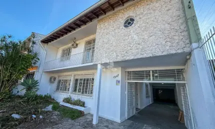 Casa com 5 quartos à venda na Rua Guilherme Alves, 1547, Petrópolis, Porto Alegre
