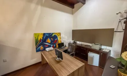 Casa à venda no nonoai - 372m² privativos, 3 suítes, 4 vagas e excelente localização