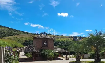 Lotes amplos em meio à natureza preservada - condomínio licenciado com vista para o pôr do sol!