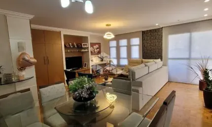 APARTAMENTO 4 DORMITÓRIOS NO BAIRRO SAGRADA FAMILIA