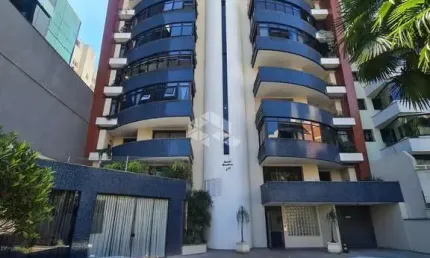 Apartamento de 03 dormitórios no Bairro São Pelegrino em Caxias do Sul