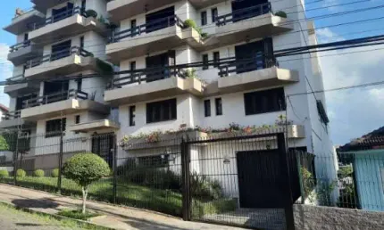 Apartamento 4 Dormitórios no Bairro Centro em Caxias do Sul