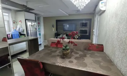 Apartamento de 02 dormitórios com suíte no bairro Pio X em Caxias do Sul