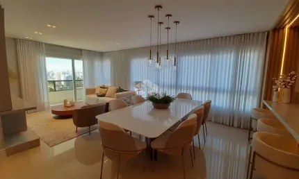 APARTAMENTO SEMIMOBILIADO COM  03 SUÍTES  NO BAIRRO MADUREIRA EM CAXIAS DO SUL