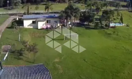 Chácara com infraestrutura completa para você e sua família no bairro Forqueta em Caxias do Sul