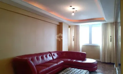 Vendo: Apartamento 150m², 03 quartos um suíte, semimobiliado norte, 01 box garagem, no centro.