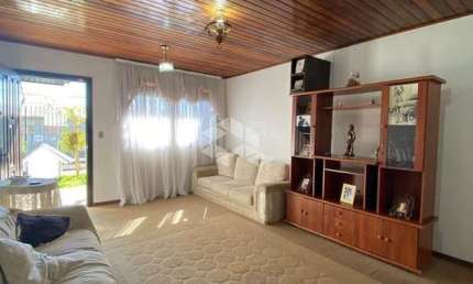 Casa 3 Dromitórios no Bairro Santa Lucia em Caxias do Sul