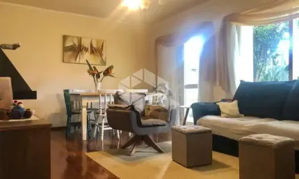 Casa 5 Dormitórios no Bairro Santa Catarina em Caxias do Sul