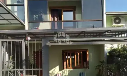 Sobrado duplex à venda no bairro São Luiz, Caxias do Sul