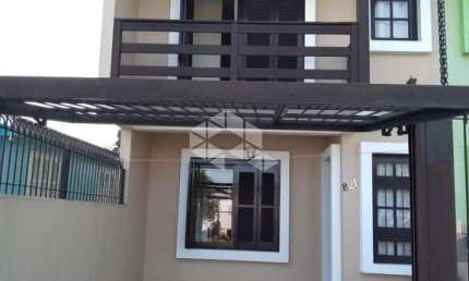 Sobrado entrada individual semimobiliado bairro Desvio Rizzo em Caxias do Sul