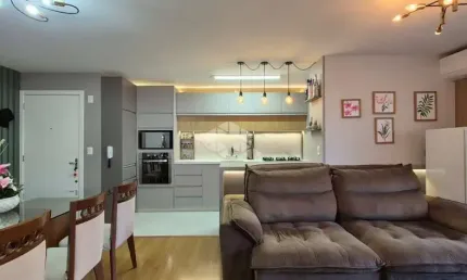 Apartamento com 02 dormitórios sendo 01 suíte e 02 vagas no bairro Villagio Iguatemi em Caxias do Sul