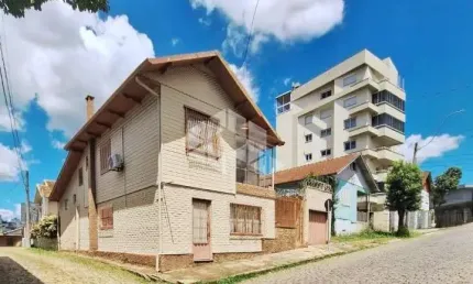Casa com 3 quartos à venda na Rua José Eberle, 958, Pio X, Caxias do Sul