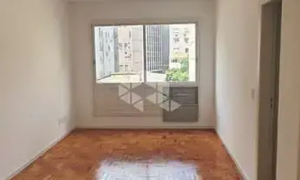 Apartamento de 2 quartos no bairro Centro Histórico.
