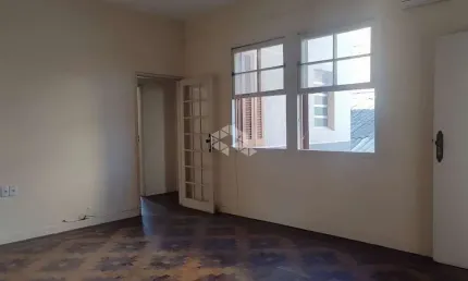 Apartamento 2 dormitórios com box escriturado na avenida independência em porto alegre.